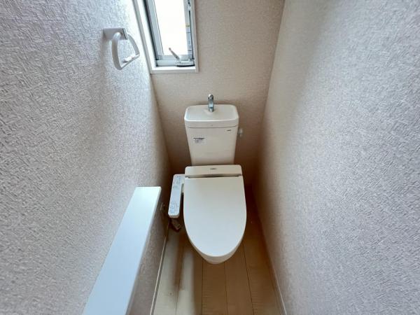 南足柄市狩野 中古戸建 トイレ