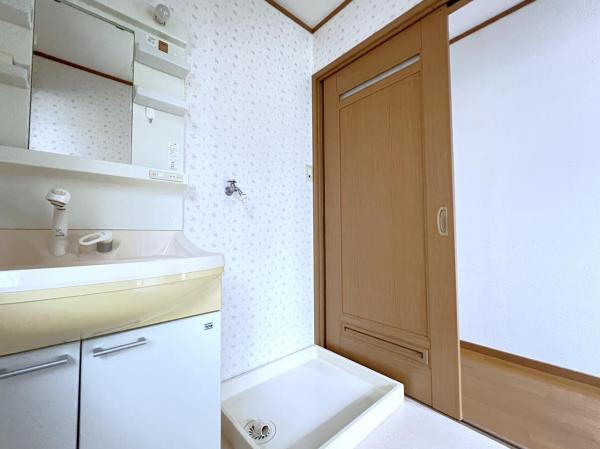 南足柄市塚原 中古戸建 ランドリースペース
