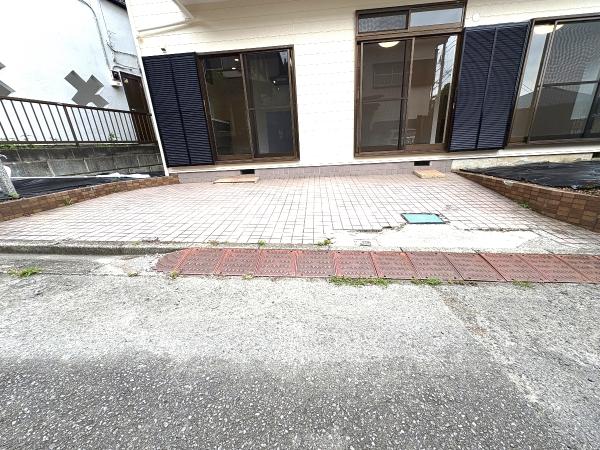 藤沢市大鋸三丁目戸建 駐車場