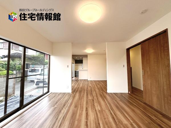 藤沢市大鋸三丁目戸建 リビングダイニング
