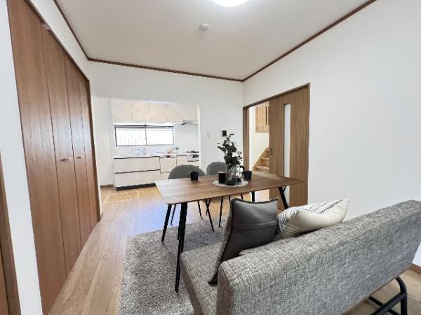 川越市岸町１丁目 中古戸建 リビング