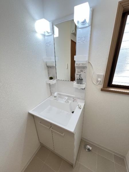 川越市岸町１丁目 中古戸建 洗面化粧台