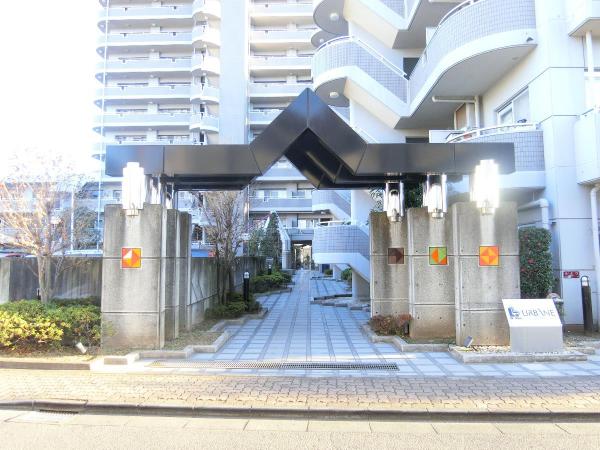 アーベイン川越南大塚キッズプレース エントランス（外）