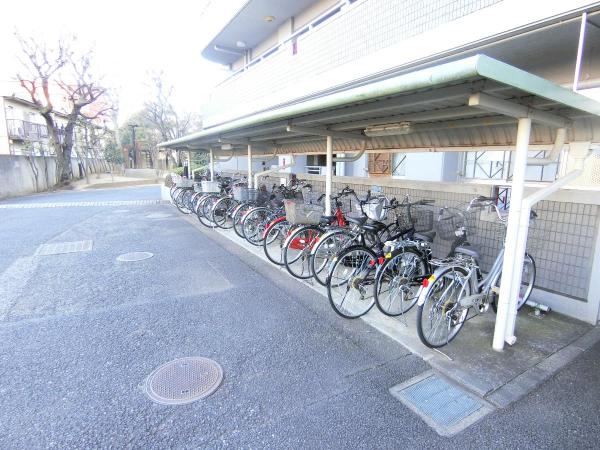 アーベイン川越南大塚キッズプレース 駐輪場