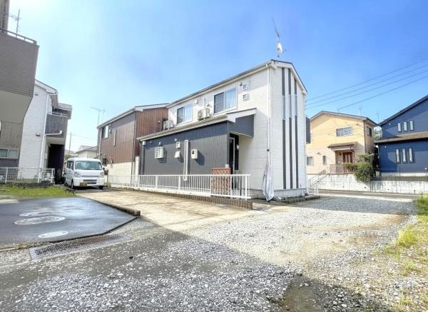 南足柄市塚原 中古戸建 前面道路含む現地写真
