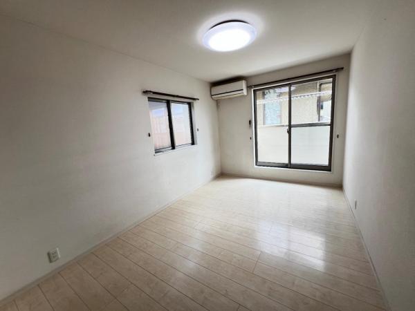 春日部市栄町２丁目 中古戸建 寝室