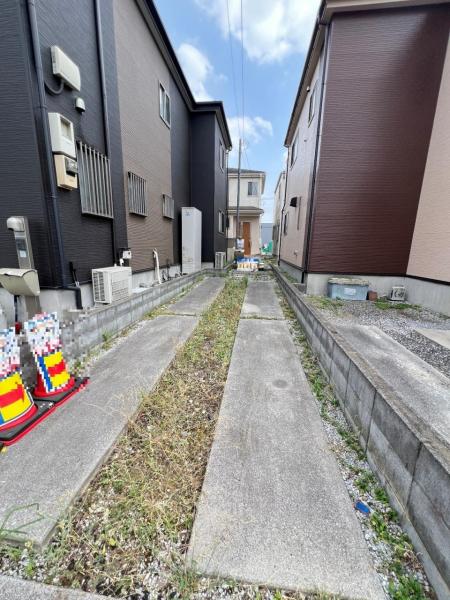 春日部市栄町２丁目 中古戸建 駐車場