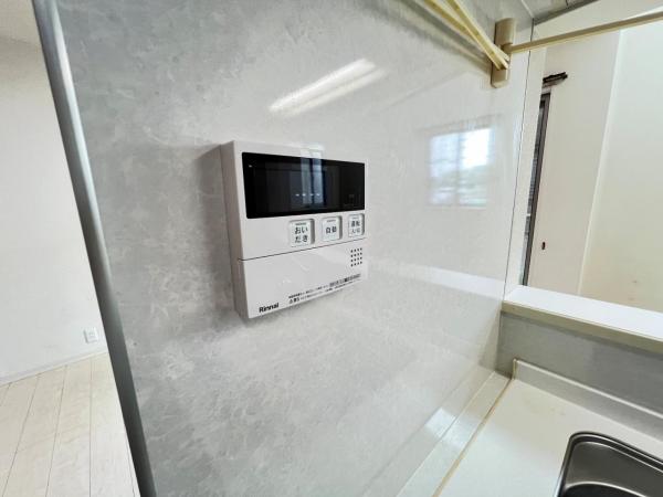 春日部市栄町２丁目 中古戸建 発電・温水設備(専用部)