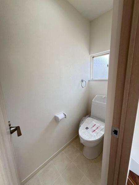 春日部市粕壁東６丁目 戸建 トイレ