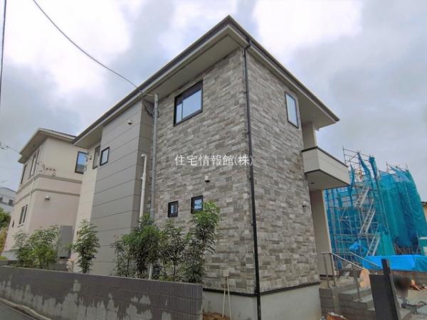 新築戸建 神奈川県横浜市青葉区荏田町442-13 東急田園都市線江田駅 9,999万円