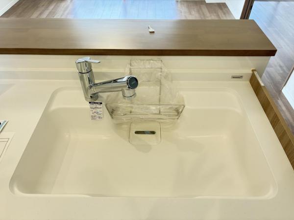 ニューウェルテラス金沢八景Ｆ棟 キッチン
