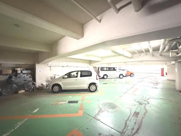 エリカオリエントマンション 敷地内駐車場
