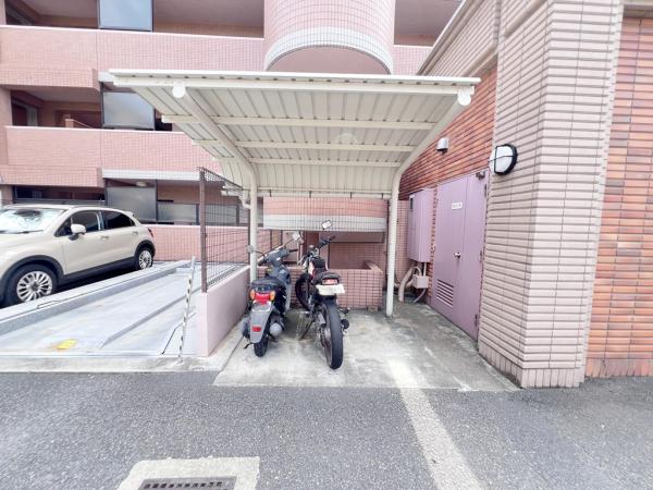 レリアコート中野島 駐輪場