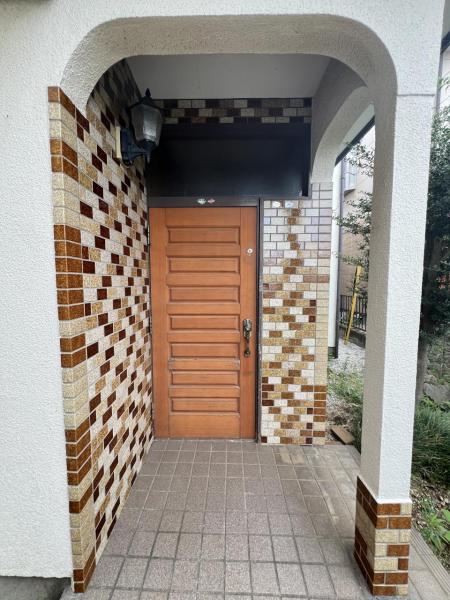 鶴ヶ島市大字上広谷 中古戸建 玄関(共用部)