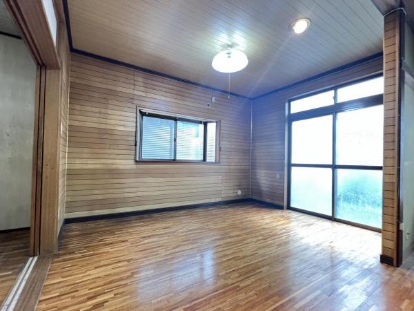 鶴ヶ島市大字上広谷 中古戸建 リビング