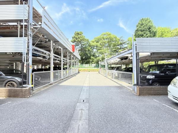 ライオンズステーションプラザ西千葉 敷地内駐車場