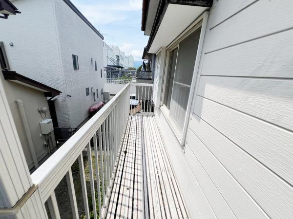 小田原市小八幡１丁目 中古戸建 バルコニー