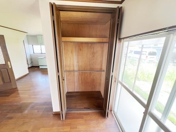小田原市小八幡１丁目 中古戸建 収納