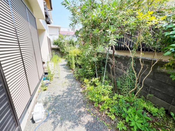 中郡二宮町富士見が丘１丁目 中古戸建 庭