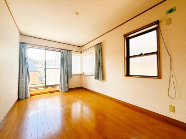 秦野市渋沢 中古戸建 寝室