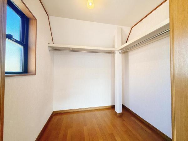 秦野市渋沢 中古戸建 ウォークインクローゼット