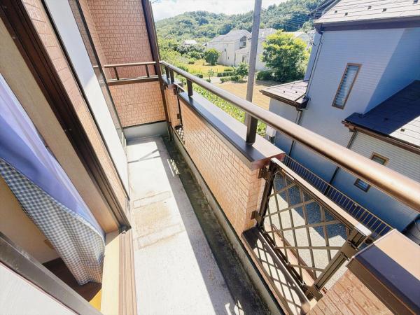 秦野市渋沢 中古戸建 バルコニー