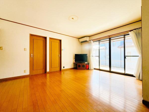 秦野市渋沢 中古戸建 リビングダイニング