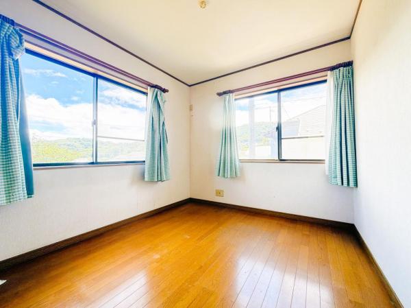 秦野市渋沢 中古戸建 寝室