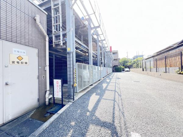 ライオンズガーデン青葉台 駐車場