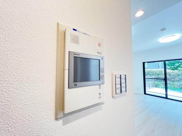 ライオンズガーデン青葉台 TVモニター付きインターフォン