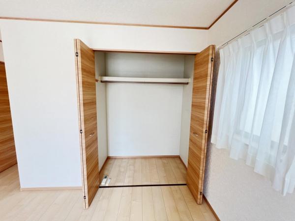 伊勢原市小稲葉 中古戸建 収納