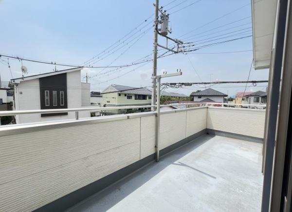 伊勢原市小稲葉 中古戸建 バルコニー