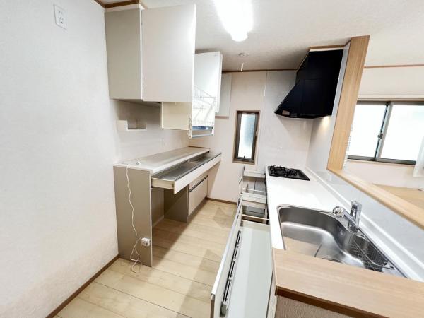 伊勢原市小稲葉 中古戸建 キッチン