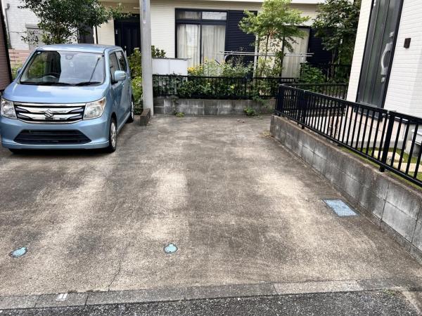 綾瀬市落合北５丁目 中古戸建 駐車場