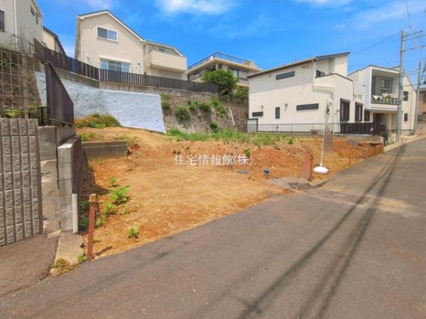 新築戸建 神奈川県横浜市神奈川区二本榎17-12 東急東横線反町駅 8,780万円
