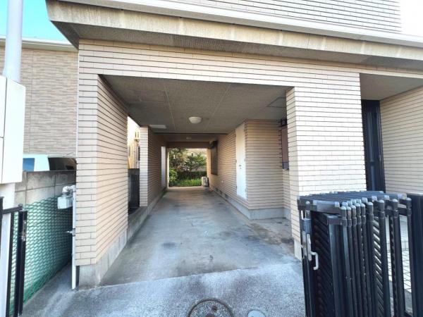 春日部市一ノ割４丁目 中古戸建 駐車場