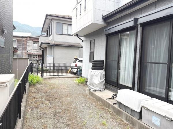 愛甲郡愛川町田代 中古戸建 庭
