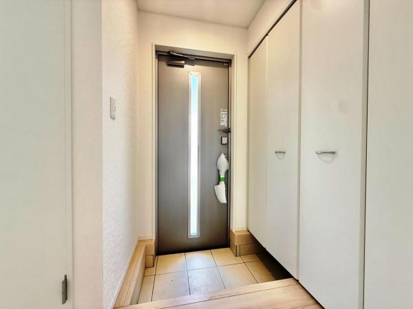 茅ヶ崎市中島 新築戸建 玄関