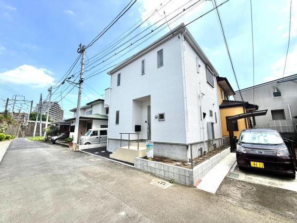 茅ヶ崎市中島 新築戸建 前面道路含む現地写真