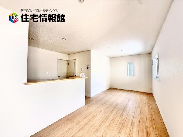 茅ヶ崎市中島 新築戸建 リビングダイニング