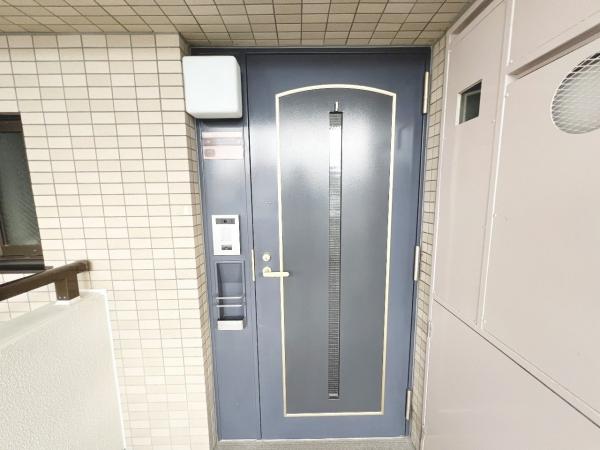 レールシティ八王子かえで通り 玄関