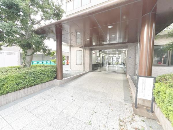 レールシティ八王子かえで通り エントランス（外）