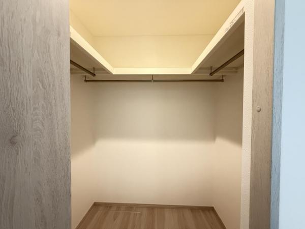 横須賀市平作５丁目 戸建 ウォークインクローゼット