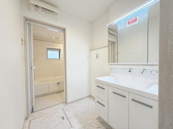 横須賀市平作５丁目 戸建 脱衣所