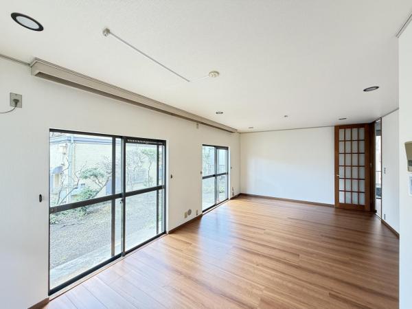 横須賀市東浦賀２丁目 中古戸建 リビング
