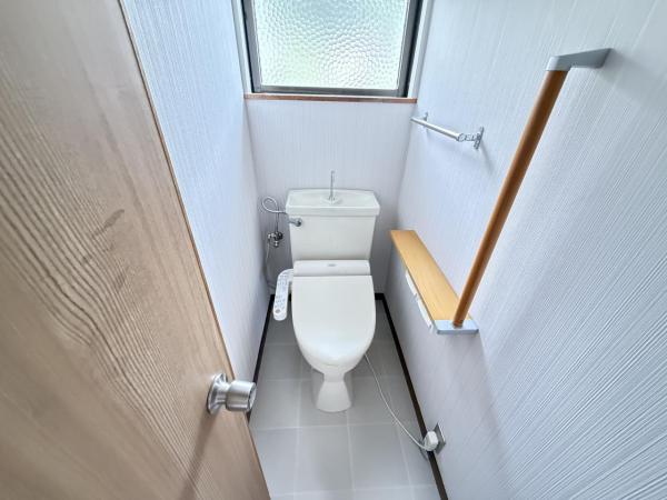 横須賀市東浦賀２丁目 中古戸建 トイレ