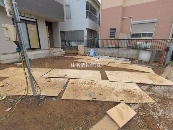 草加市苗塚町97番12 