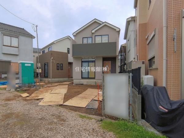 草加市苗塚町97番12 