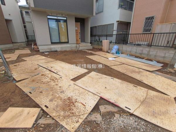 草加市苗塚町97番12 