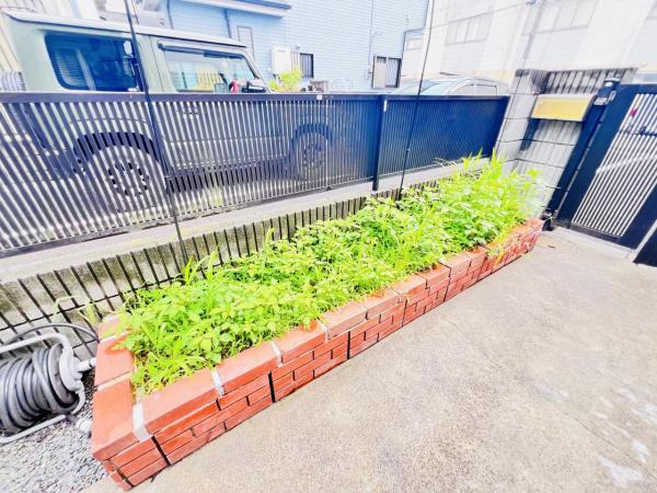 羽村市神明台１丁目 中古戸建 庭